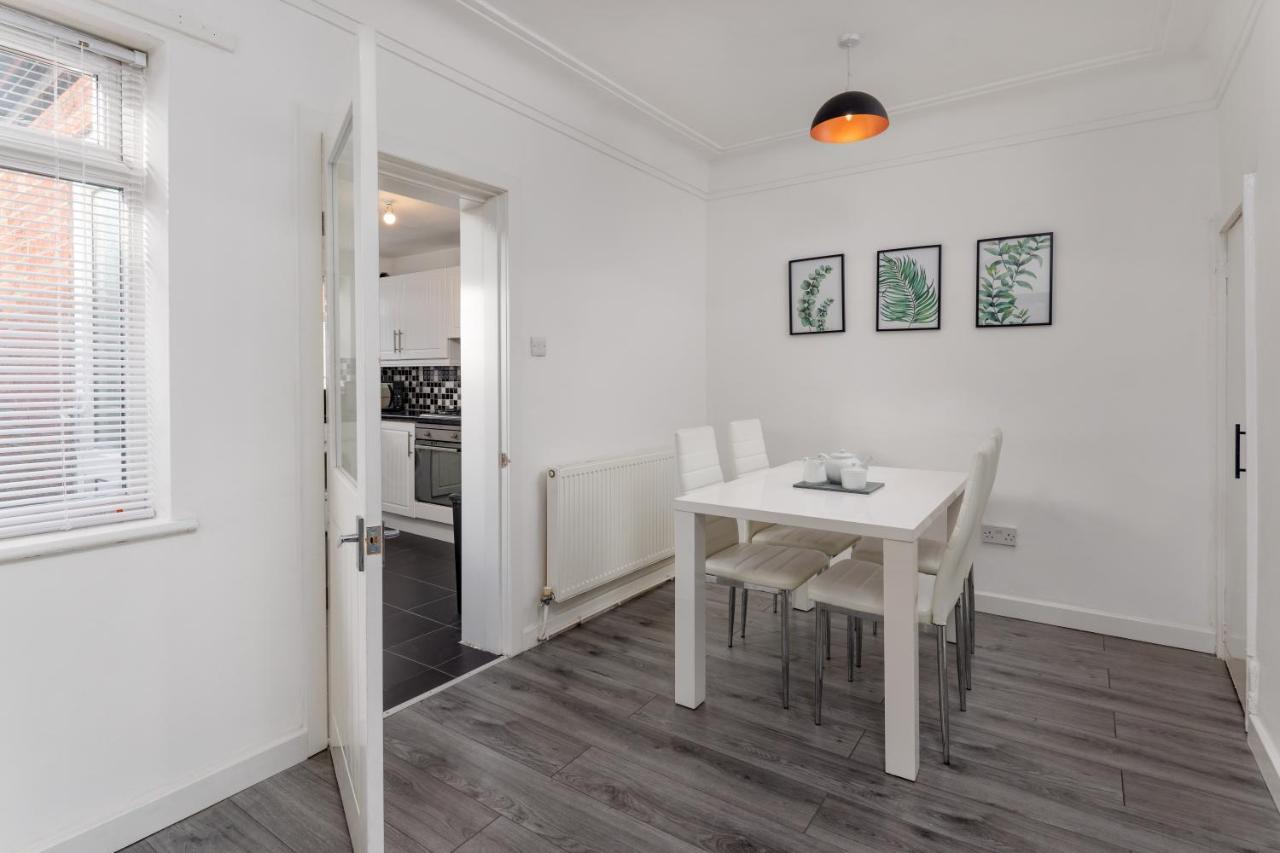 The Empress 2 Bed Terraced House Appartement Liverpool Buitenkant foto